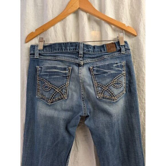 Buckle BKE Mya denim women's sz 30 x 33 boot cut low rise distressed stretch E5 - Picture 4 of 12